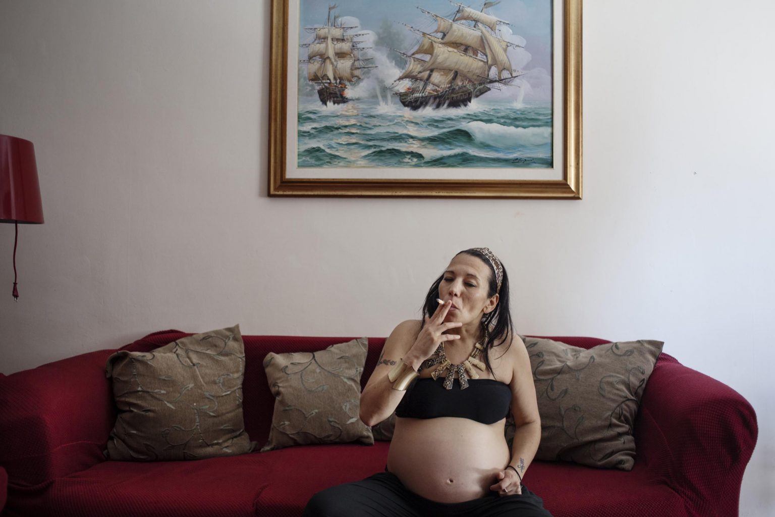 Claudia is eight month pregnant from Emiliano and feels very nervous about having a child from him. Their relationship is violent and unstable.