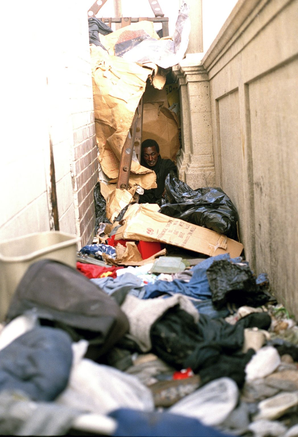Los Angeles 2004 - Skid Row  - Homeless  *** Local Caption *** 00216064