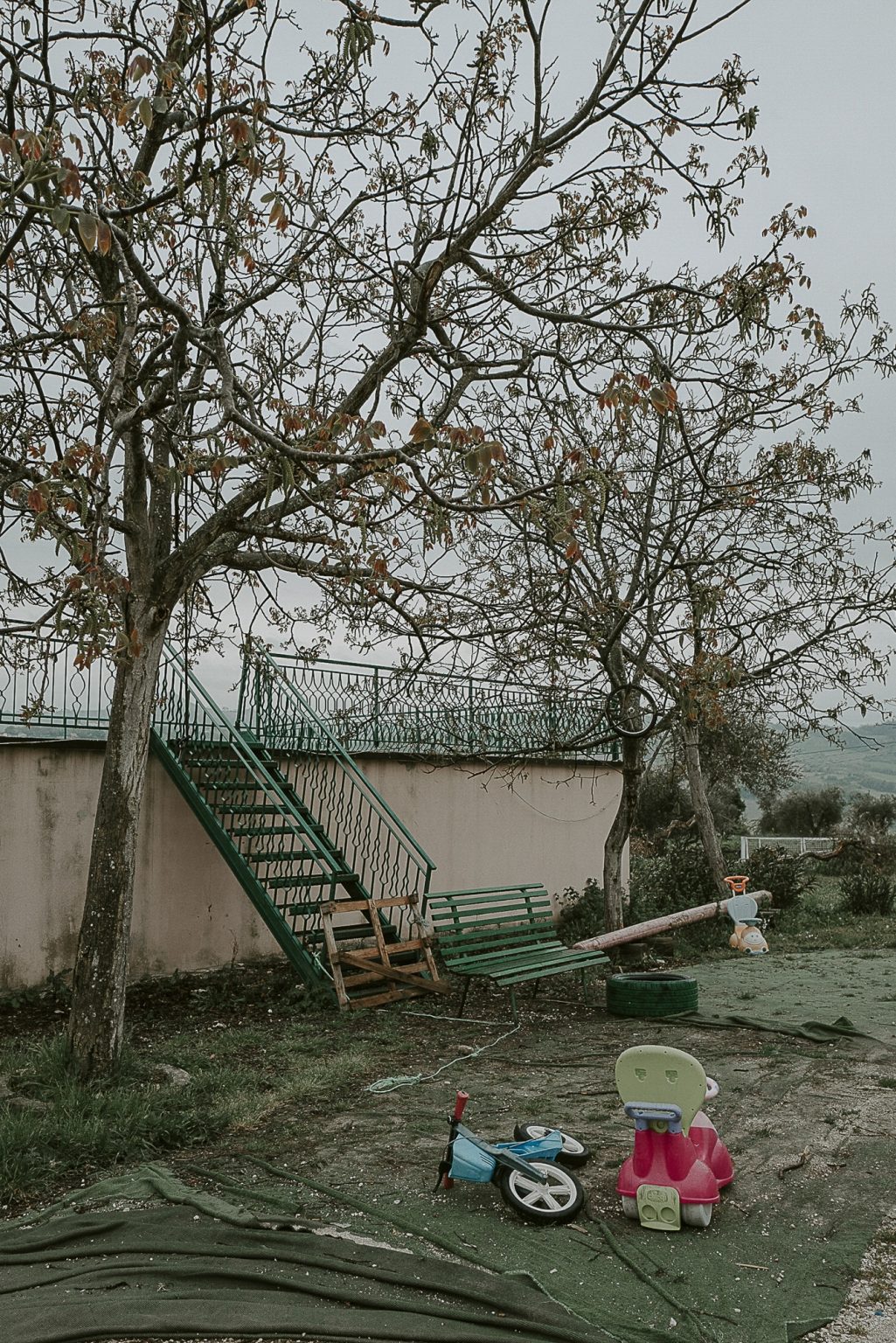 Canzano (Teramo), Abruzzo, April 2019 - Canzano shelter for refugees and asylum seekers. ><
Canzano (Teramo), Abruzzo, aprile 2019 - CAS Canzano (Centro di accoglienza straordinaria di richiedenti asilo e rifugiati).