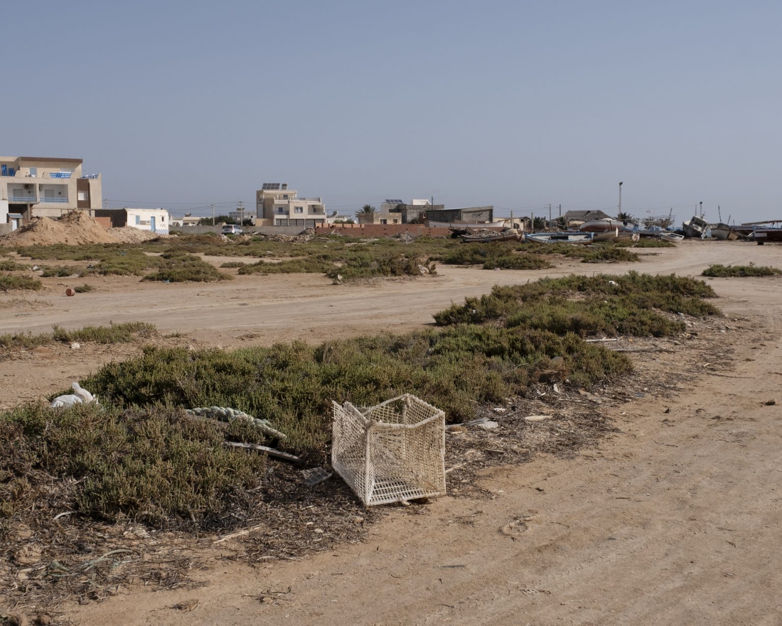 Kerkennah Islands (Tunisia), June 2022 - Plastic waste is a major problem for the island's ecosystem.
><
Isole Kerkennah (Tunisia), giugno 2022 - I rifiuti in plastica rappresentano un grande problema per lecosistema dellisola.