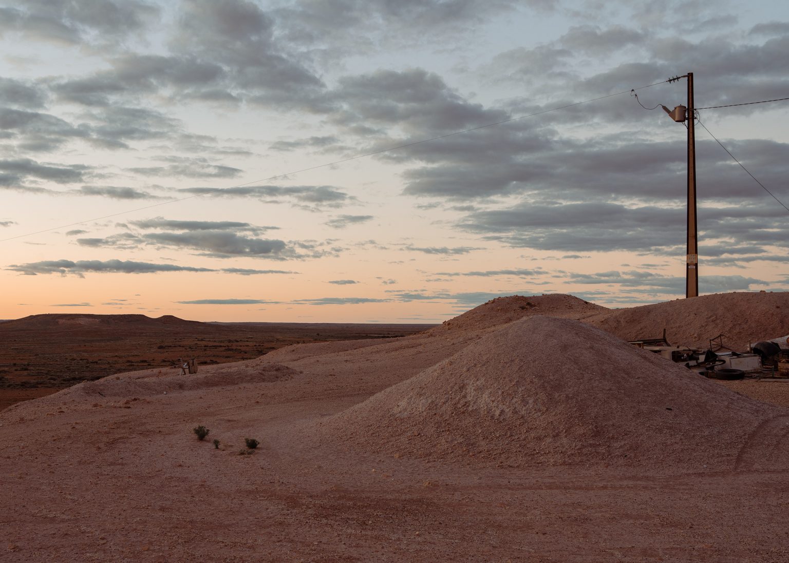 View of the desert of Coober Pedy Vista del deserto che circonda Coober Pedy
